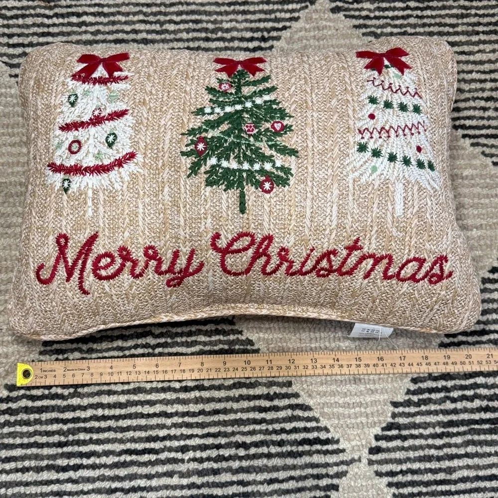 Set‎ of 2 Christmas Tree Embroidered Woven Lumbar Throw Pillows Festive Coastal